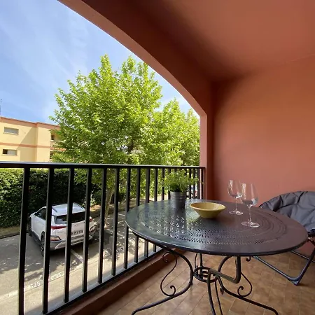 Sainte-maxime, 2 Pieces Avec Piscine, Terrasse, Parking Prive, Proche Et Commerces - Fr-1-226-487 Апартаменти Сент-Максім