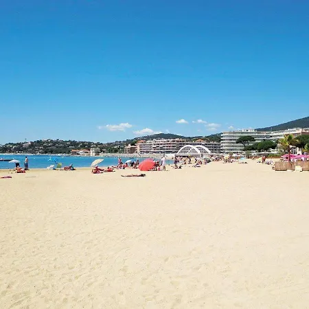 Sainte-maxime, 2 Pieces Avec Piscine, Terrasse, Parking Prive, Proche Et Commerces - Fr-1-226-487 *